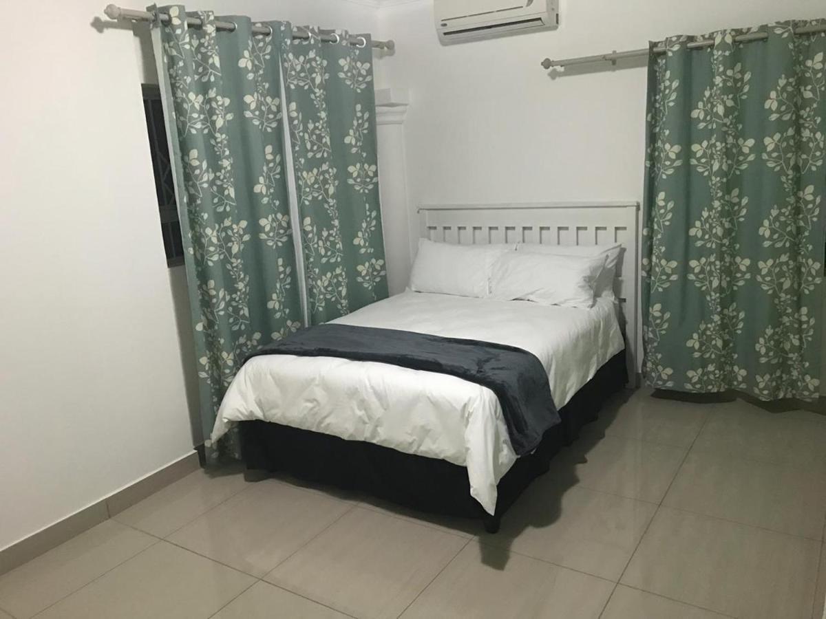 ריצ'רדס ביי Sivande B&B מראה חיצוני תמונה