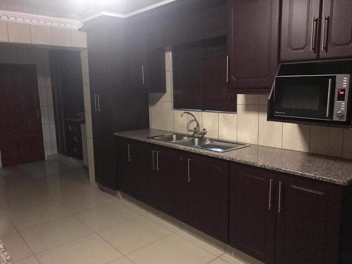 ריצ'רדס ביי Sivande B&B מראה חיצוני תמונה